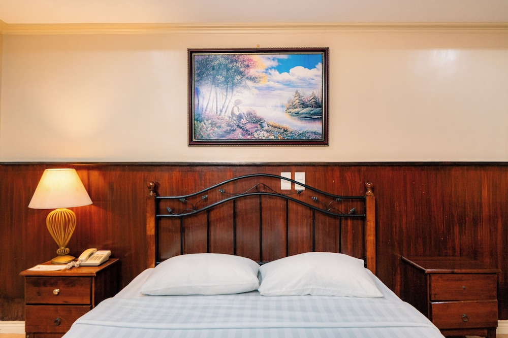 Crown Regency Residence Davao 43/50