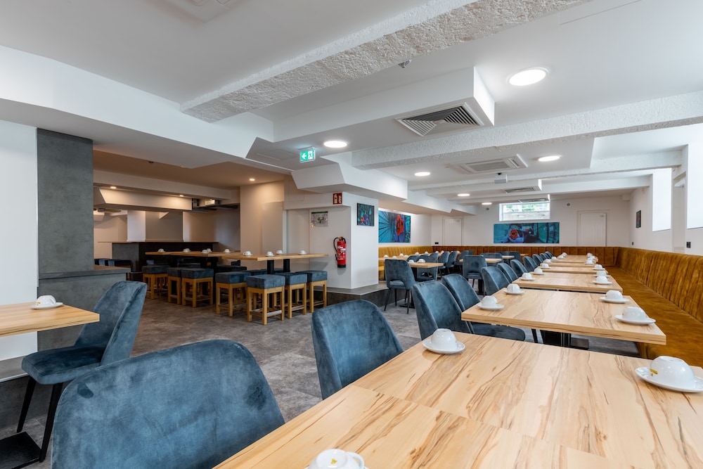 Trip Inn Living and Suites 31/42