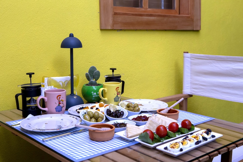 The Little Prince Boutique Hotel 24/48