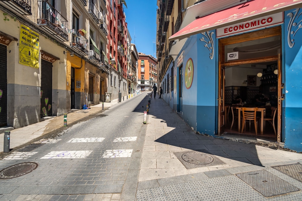 limehome Madrid Calle Ave Maria 44/50