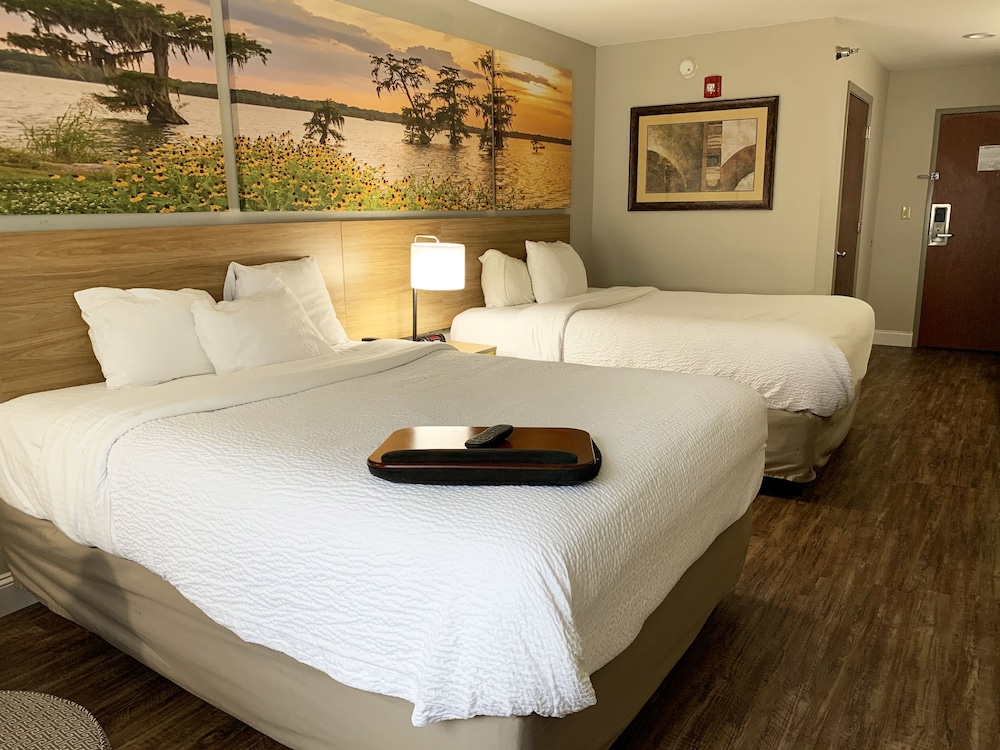 Days Inn & Suites By Wyndham Cabot 27/56
