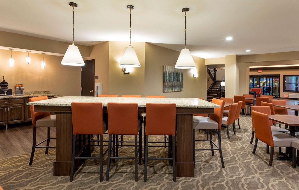 Comfort Suites Ramsey MN 26/31