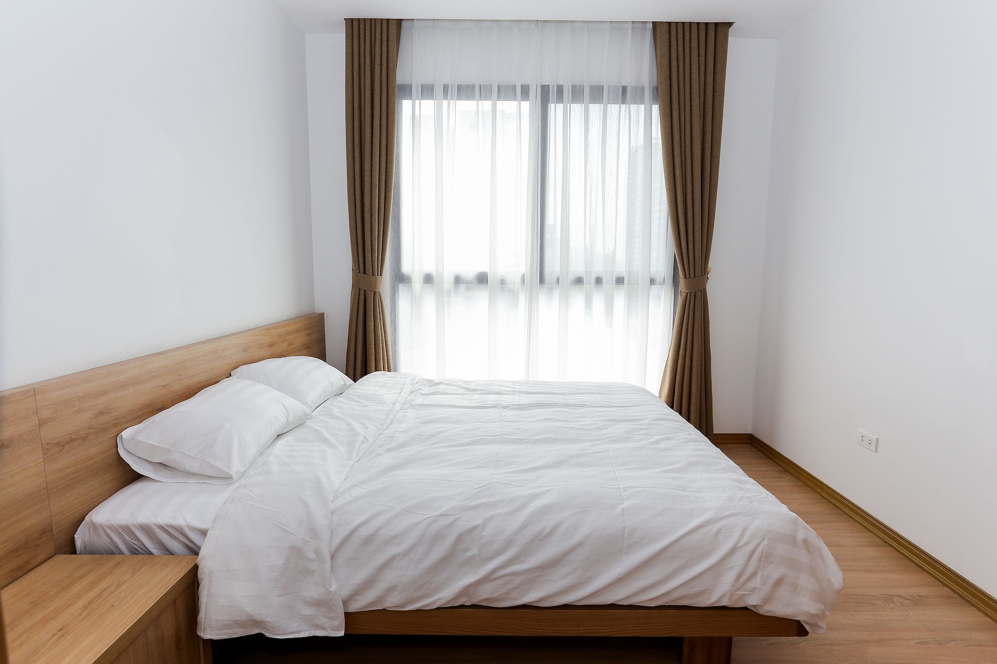 1 BEDROOM, APARTMENT