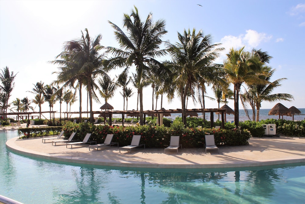 Bluebay Grand Esmeralda All Inclusive 46/50