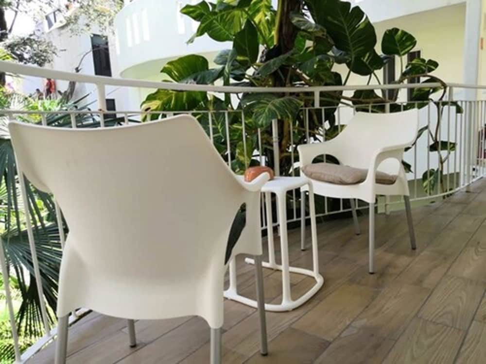 Coco Rio Hotel 43/50
