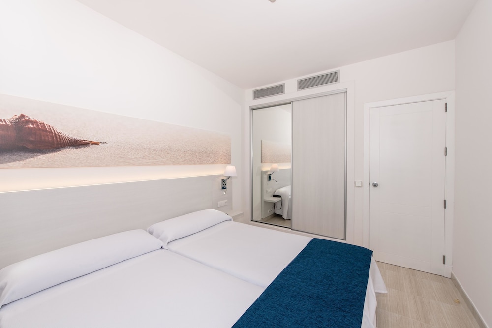 Premium, Apartment, Single, Twin Beds, Sofa