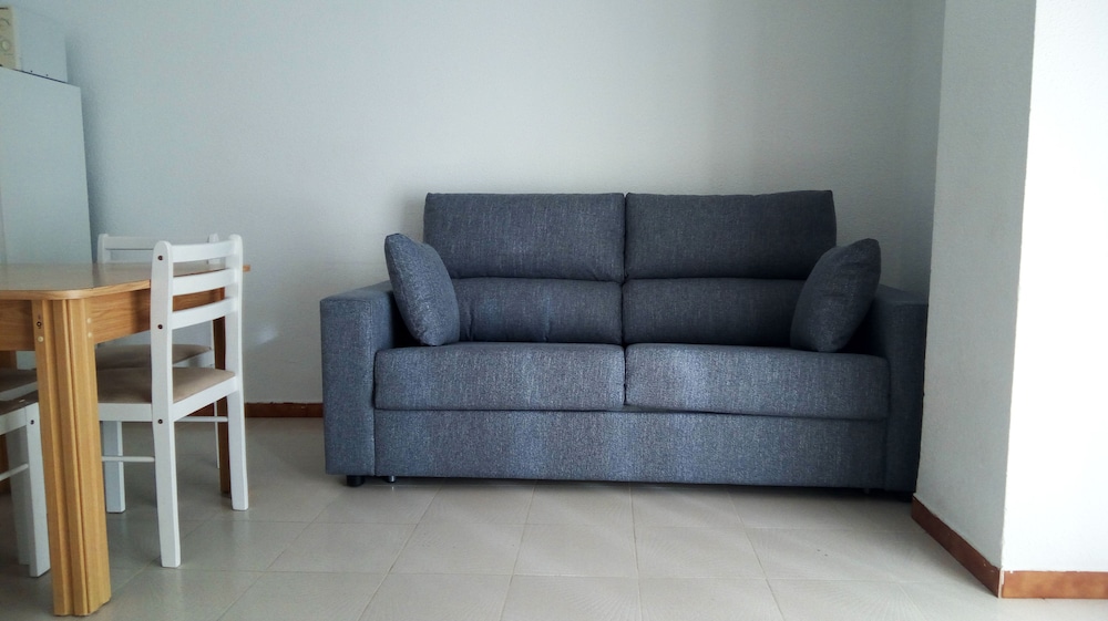 APARTAMENTOS BERNAT PIE DE PLAYA 3000 30/68
