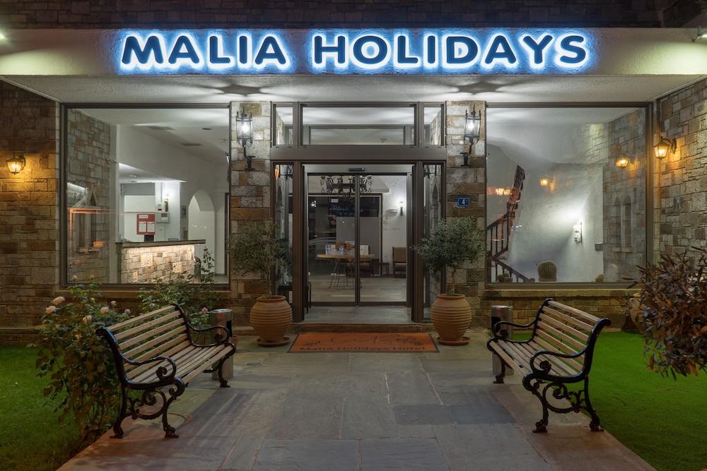 Malia Holidays 6/58