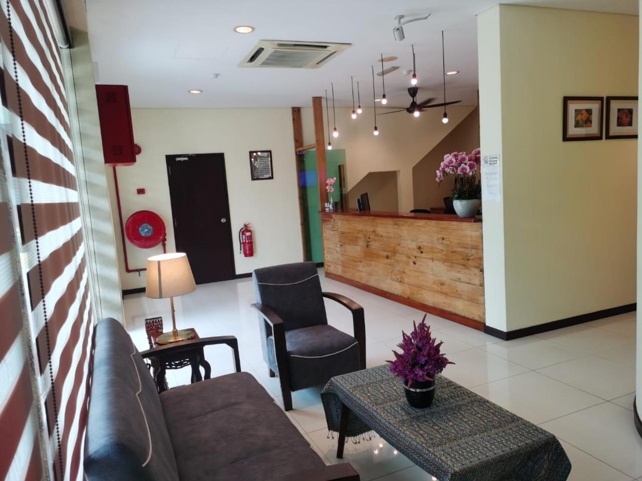 Hotel O Pavilion Inn Hotel 15/42