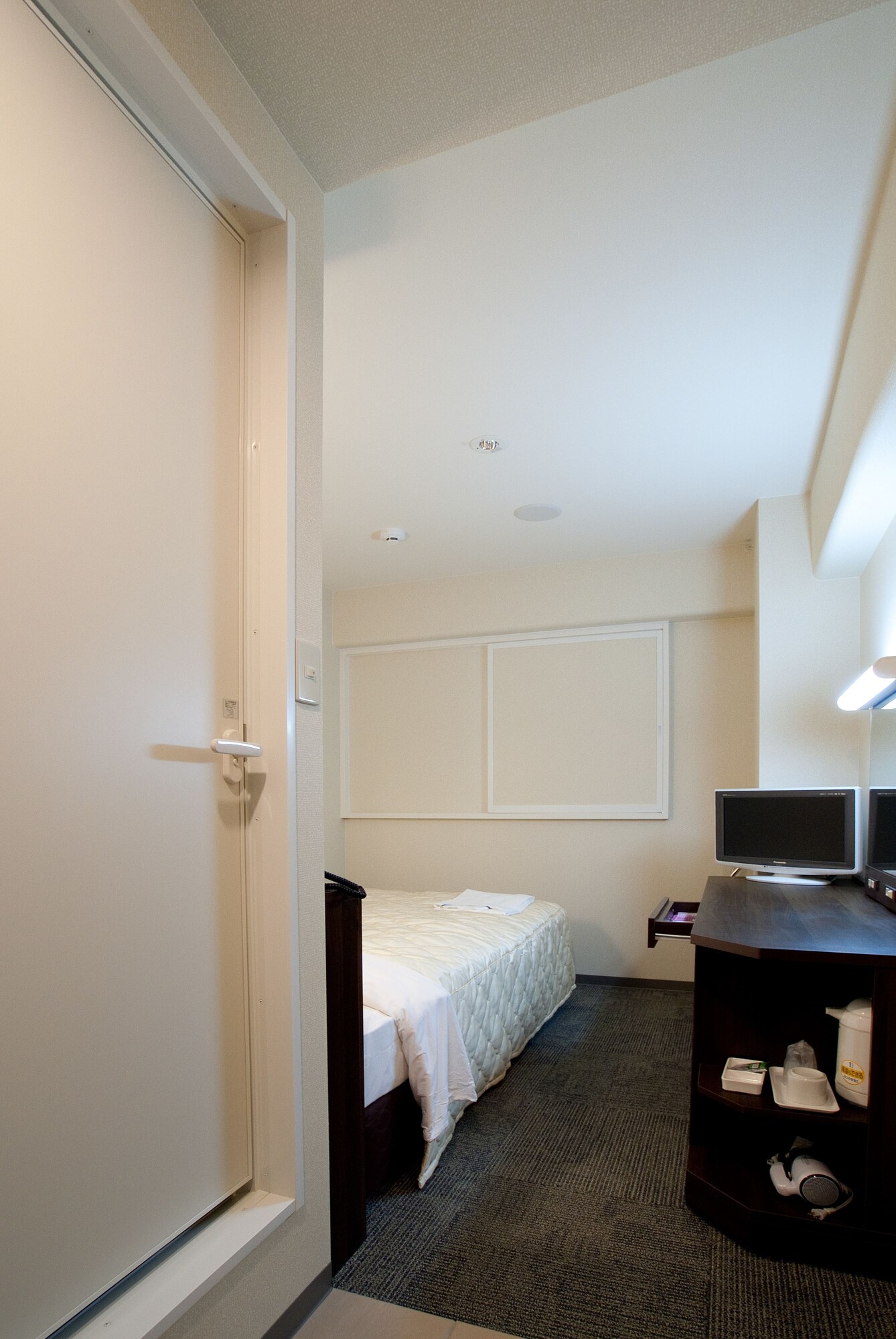 1 BEDROOM, SEMI ROOM, BUSINESS, SEMI DOUBLE BED, SMOKING