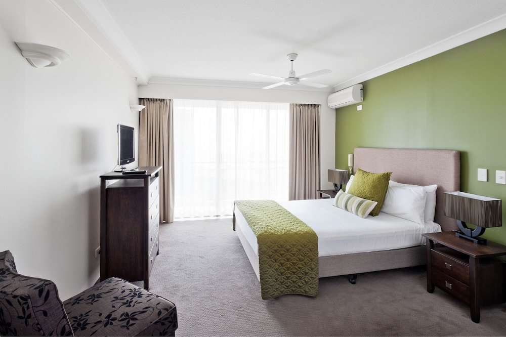 Mantra Crown Towers Surfers Paradise 37/95