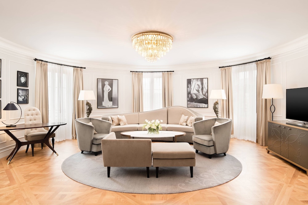 Hotel Maria Cristina A Luxury Collection Hotel 69/74