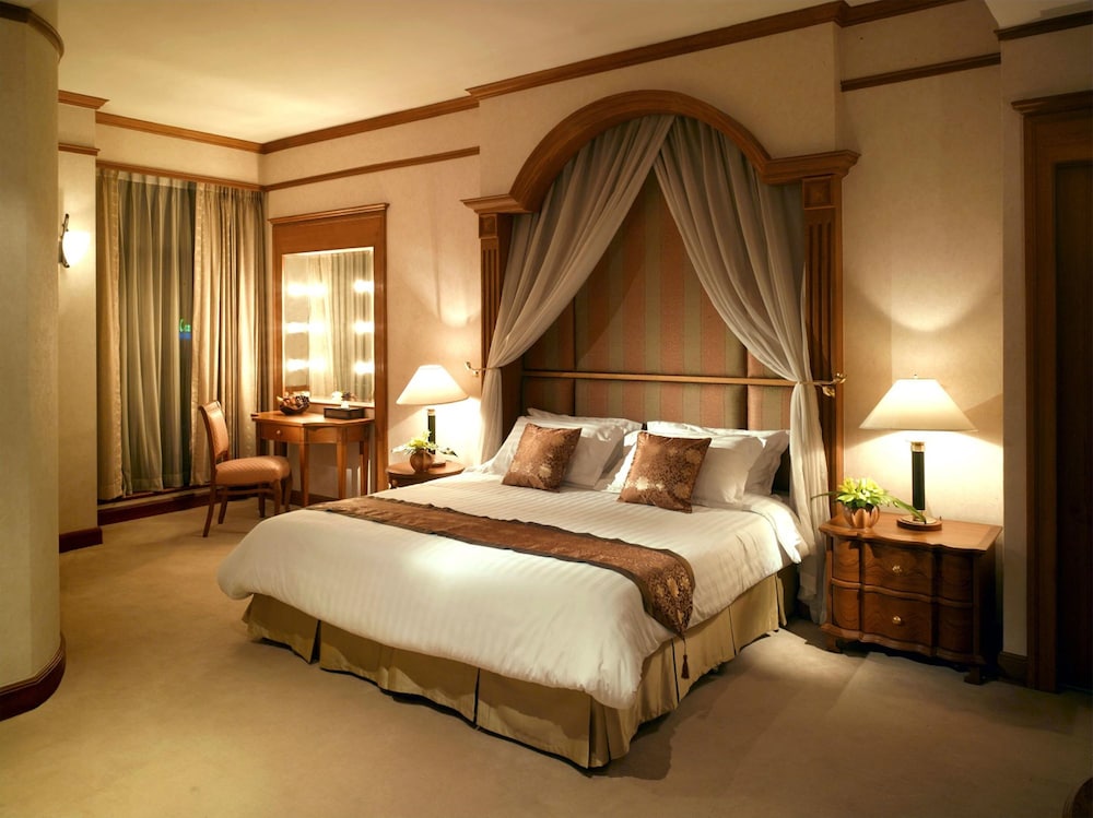 GRAND DIAMOND SUITES 15/71