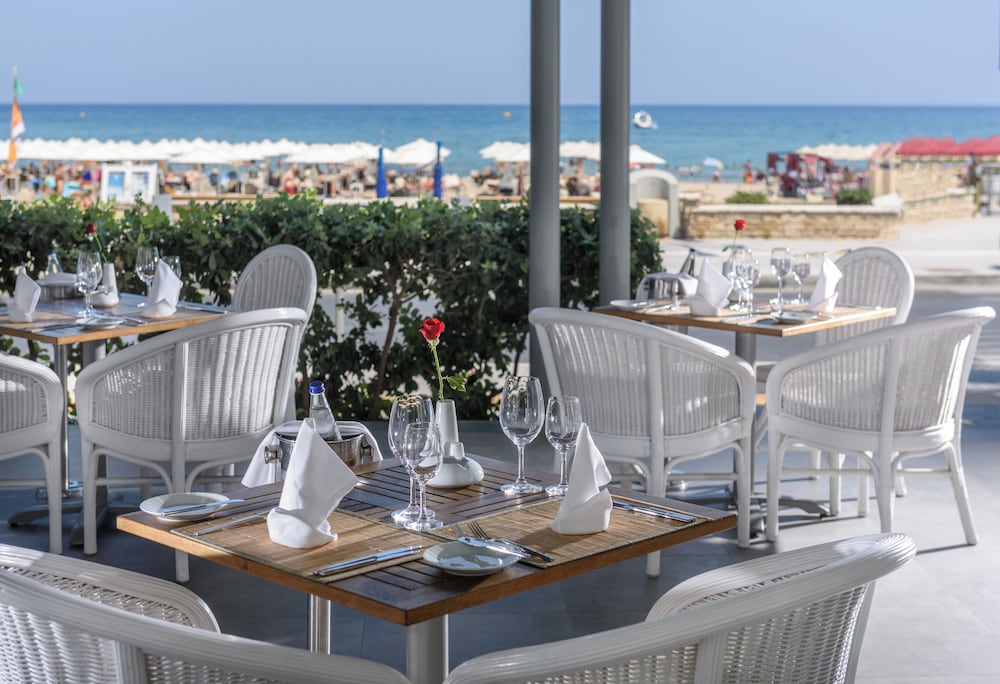 Aquila Porto Rethymno 57/73
