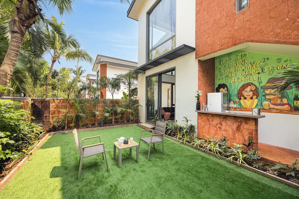 ELIVAAS Cloud 7 4 BHK Villa with Pvt Pool 70/72