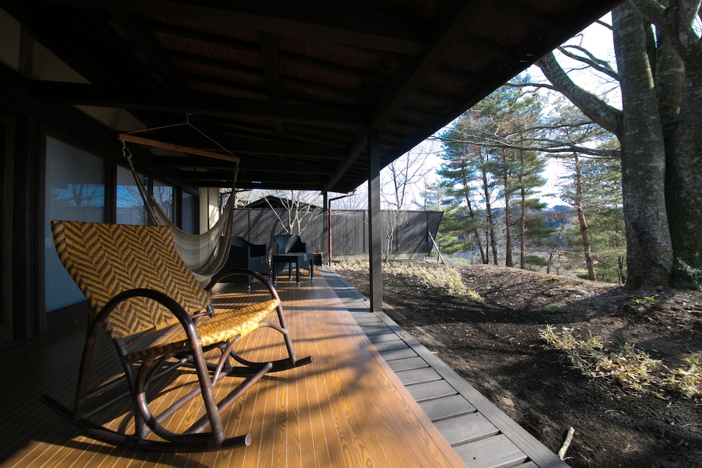 The Kingfisher Resort (Shukubo Kawaseminoshou) 50/50