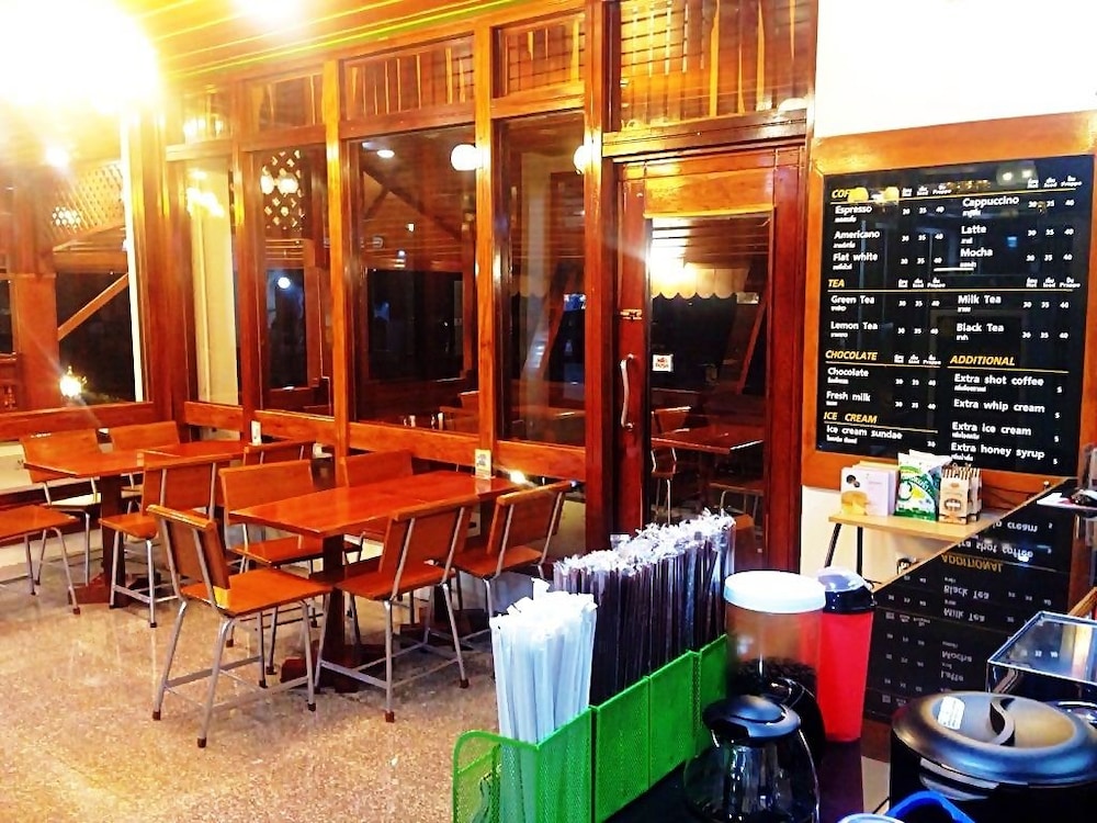 Riverfront Hotel Mukdahan 21/28
