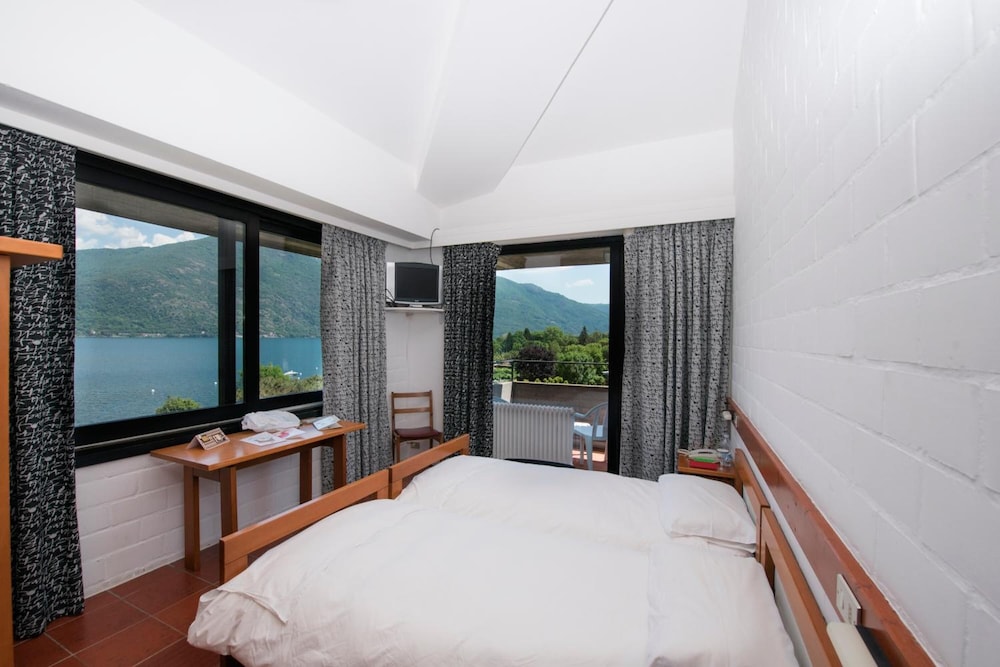 Hotel Campagna 8/50