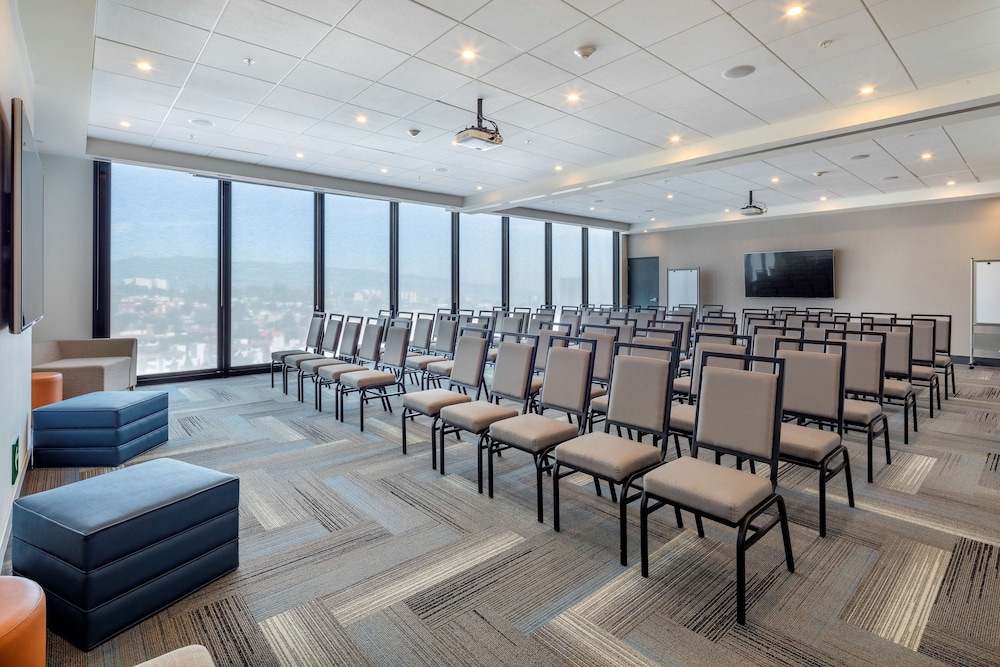 Hyatt House Mexico City Santa Fe 39/47