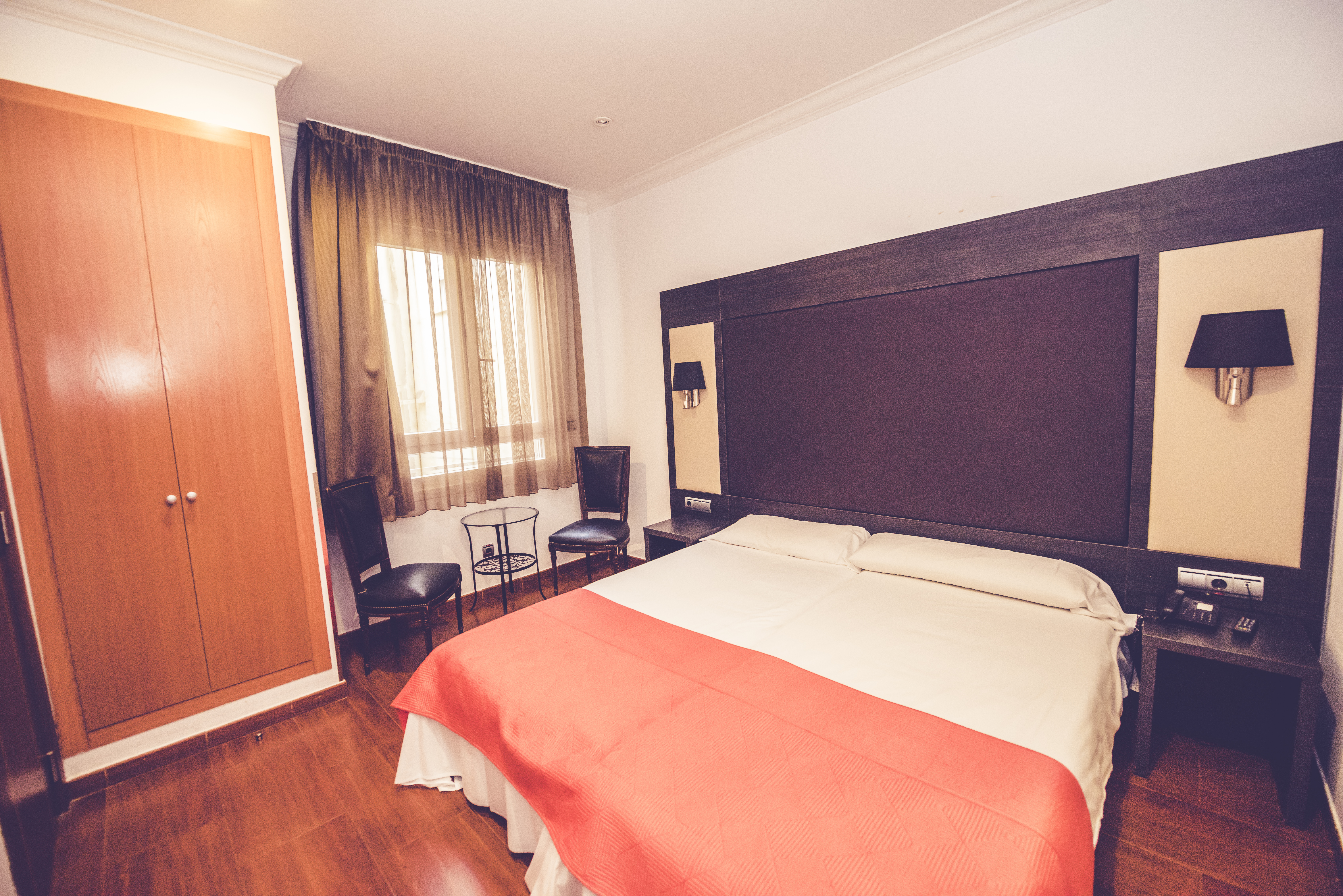 Hostal Sol Los Angeles 24/50