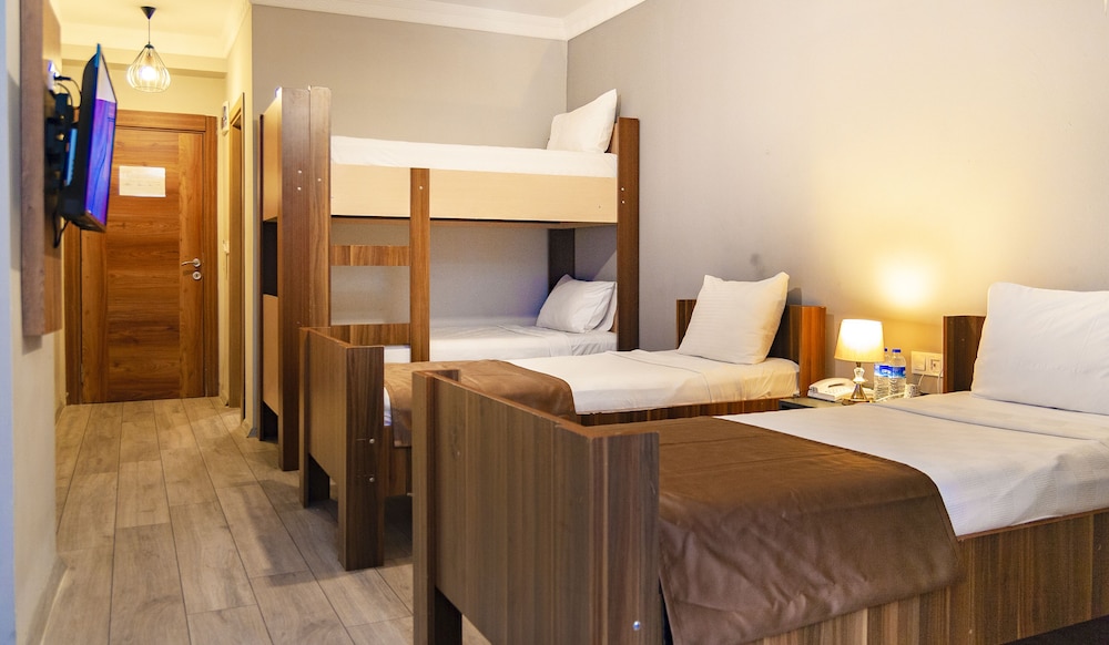 Privado Hotels 14/50