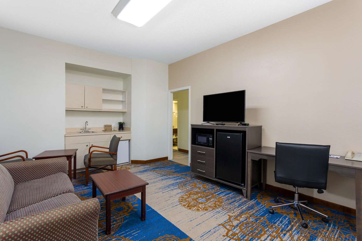 Baymont by Wyndham Tallahassee 37/50