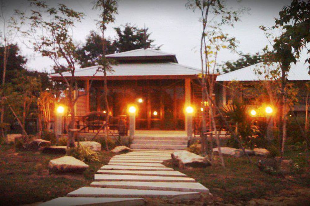 Baansuanramita Resort 4/57