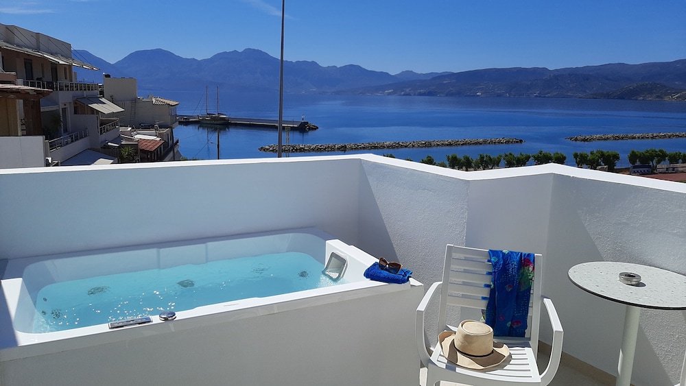 Naiades Marina Hotel Adults only 16+ 40/64