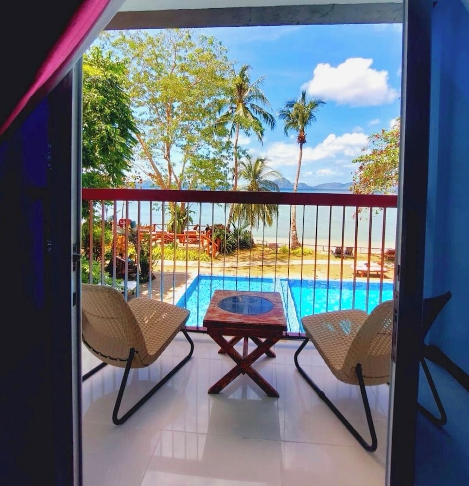 Doublegem Beach Resort 52/79