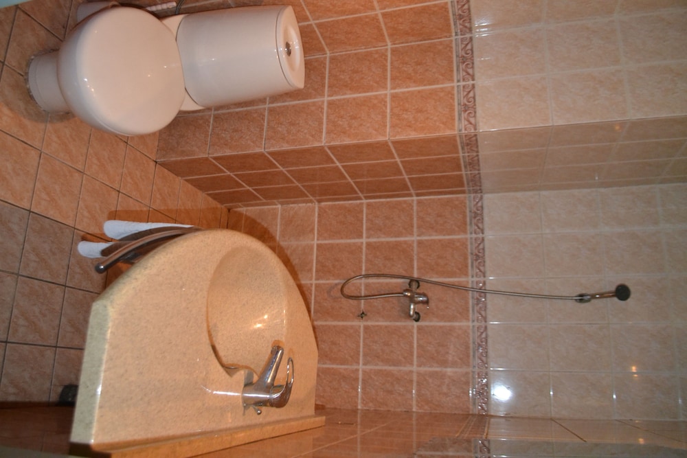 Hotel Akena City 24/26