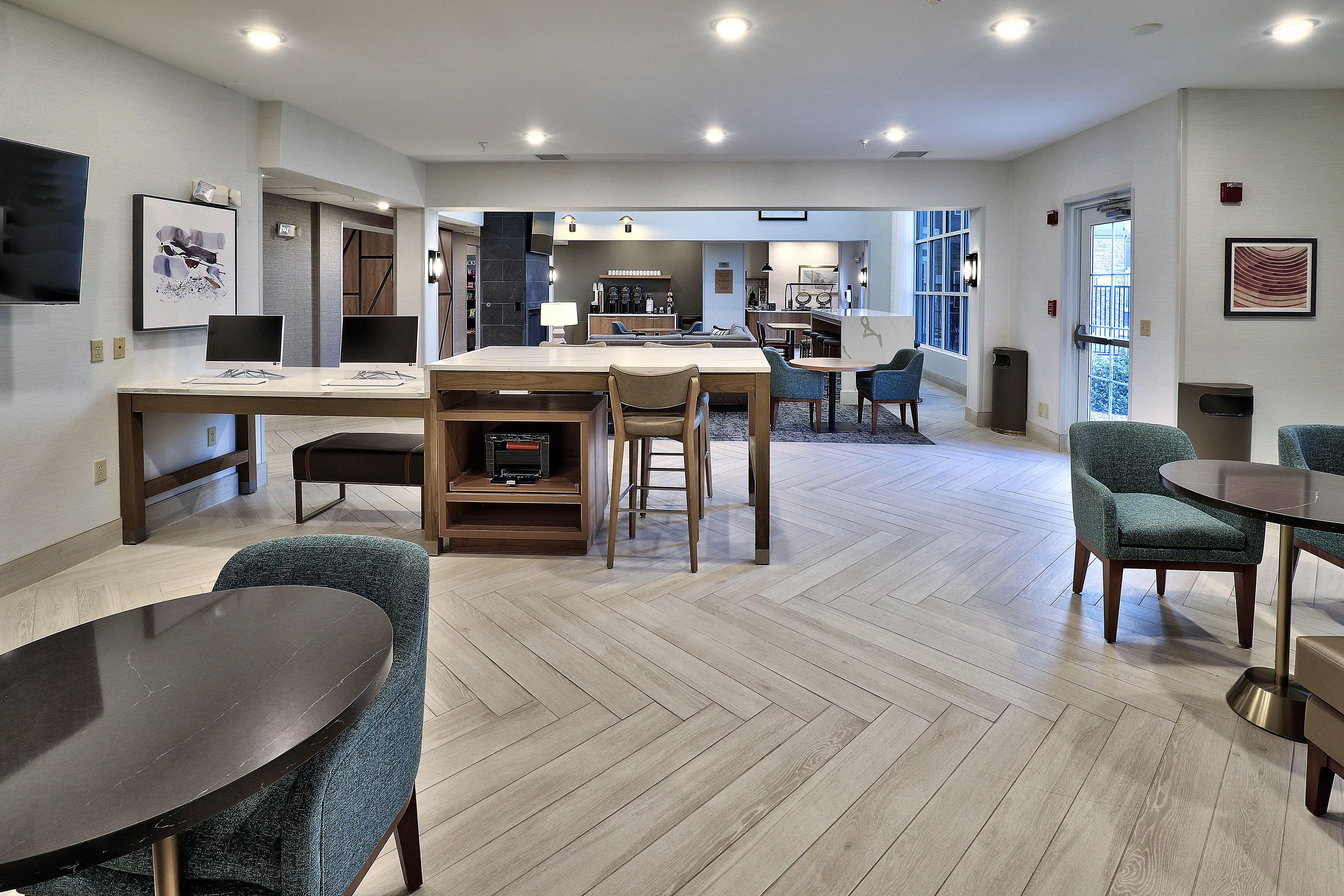 Staybridge Suites Albuquerque Airport 38/59
