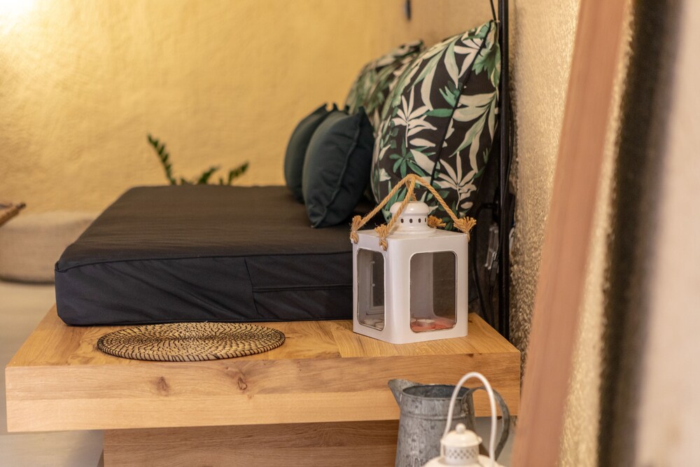 Nalas Cave Suite - Adults Only 42/50
