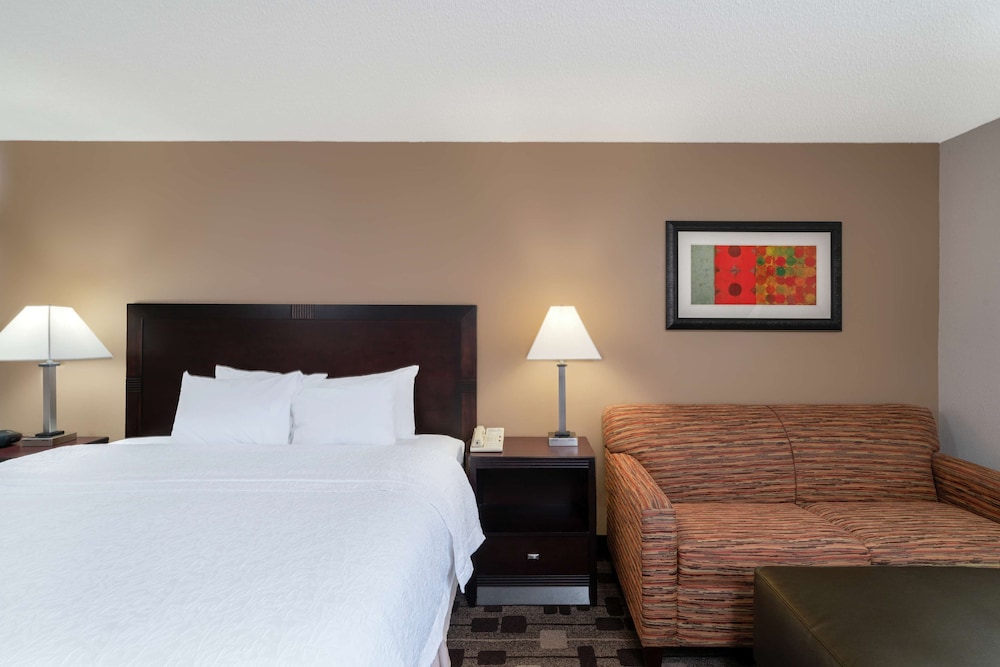 Hampton Inn Dublin 16/70