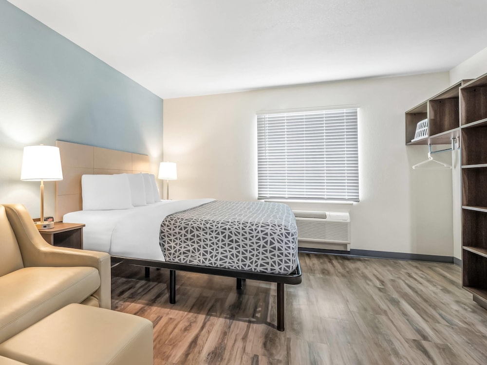 WoodSpring Suites Prattville - Montgomery North 25/42