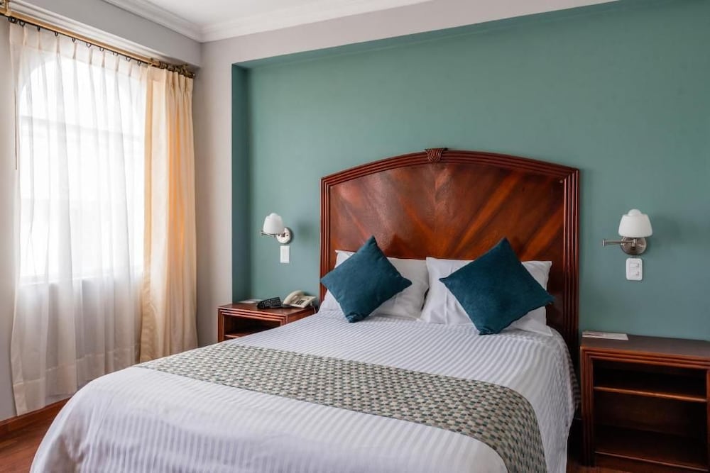 Hotel Libertador 5/47
