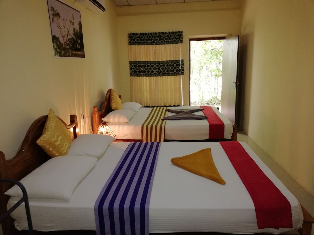 Sigiri Choona Lodge 13/27
