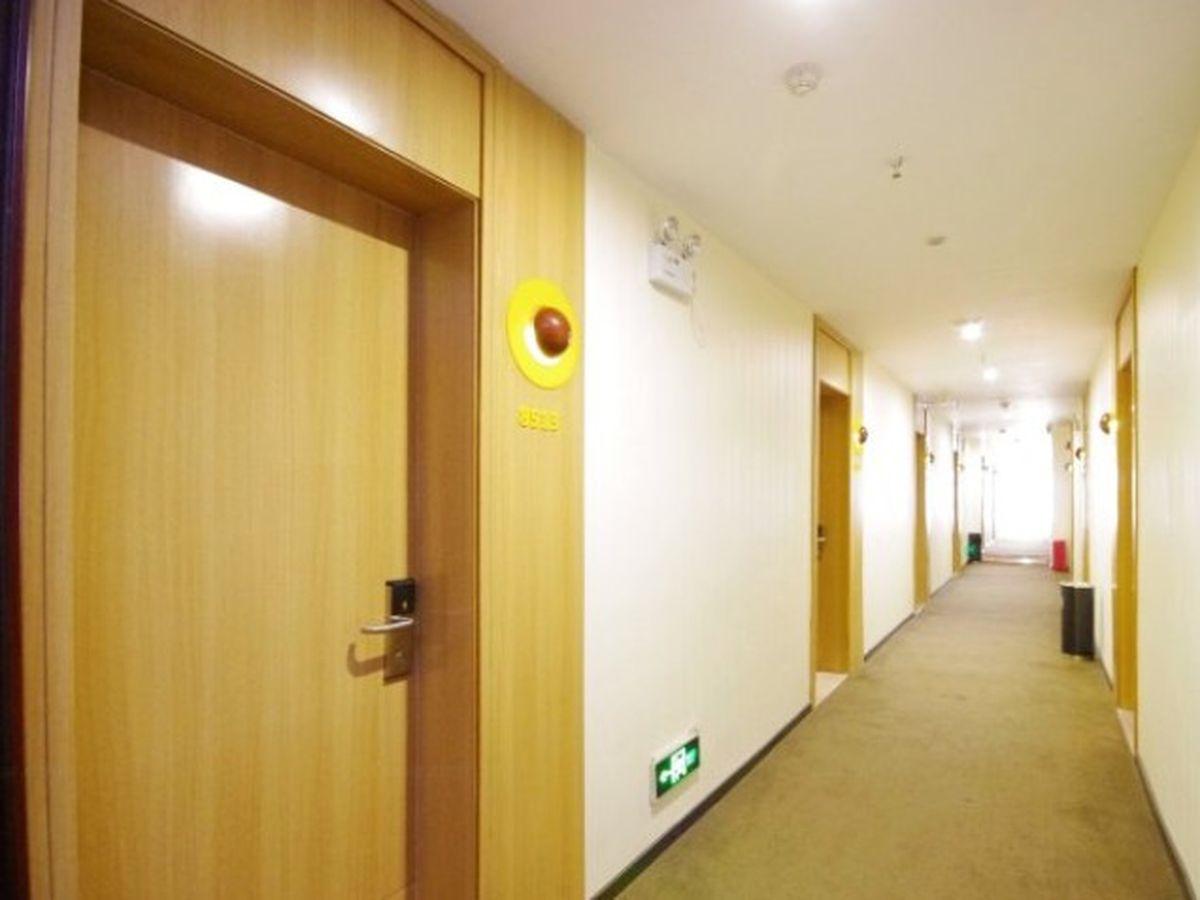 7 Days Sunshine Hotel (Yibin Nanxi Wenhua Road Xinglong Street) 4/33