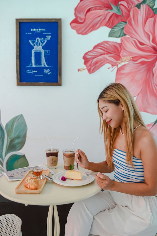 Side Walk Boutique Hotel 7/50