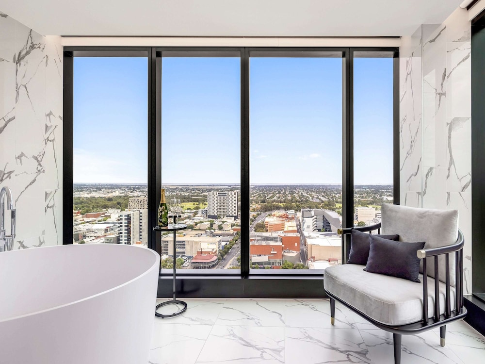 Sofitel Adelaide 11/73