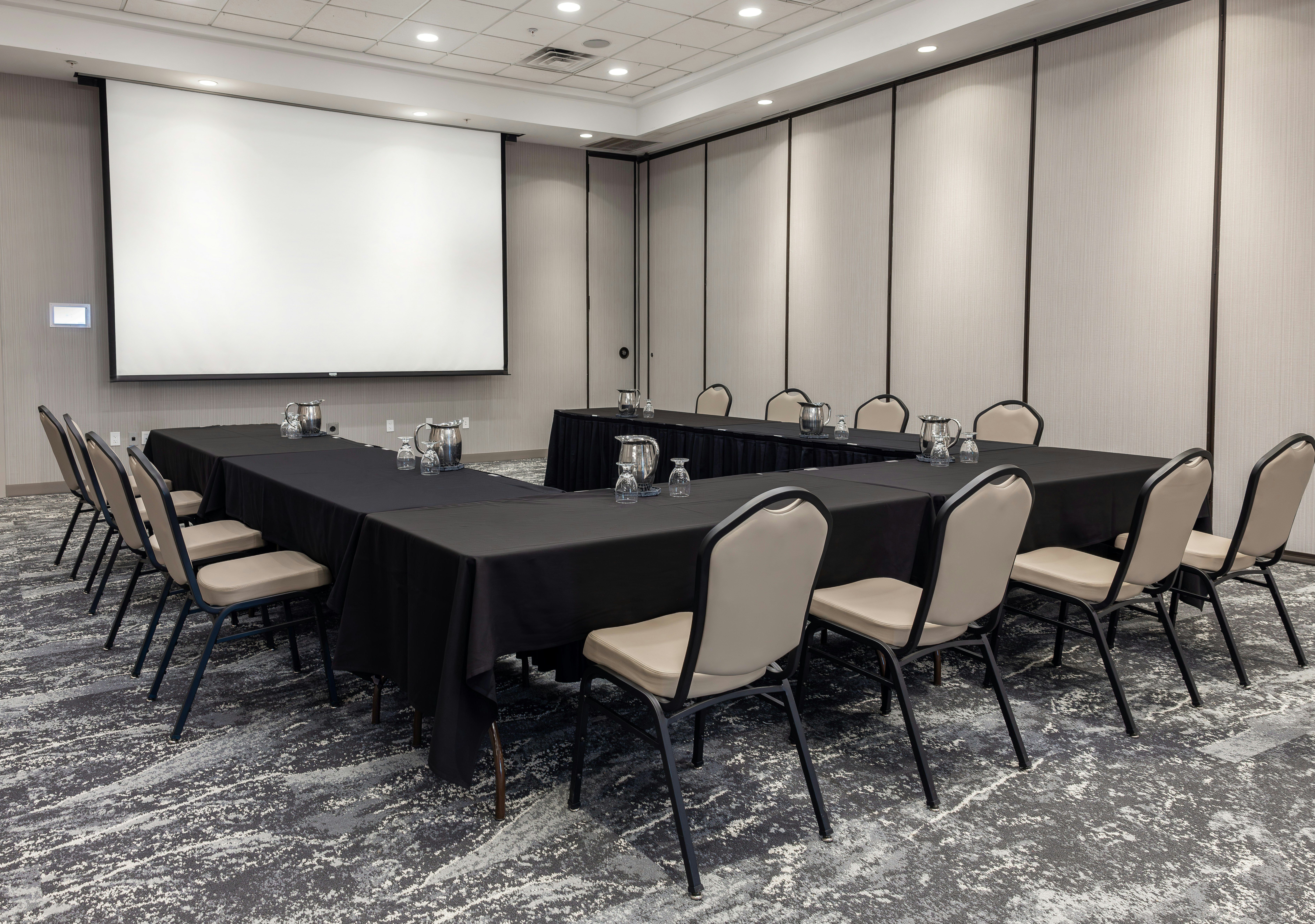 Hilton Garden Inn Sioux Falls South 44/61