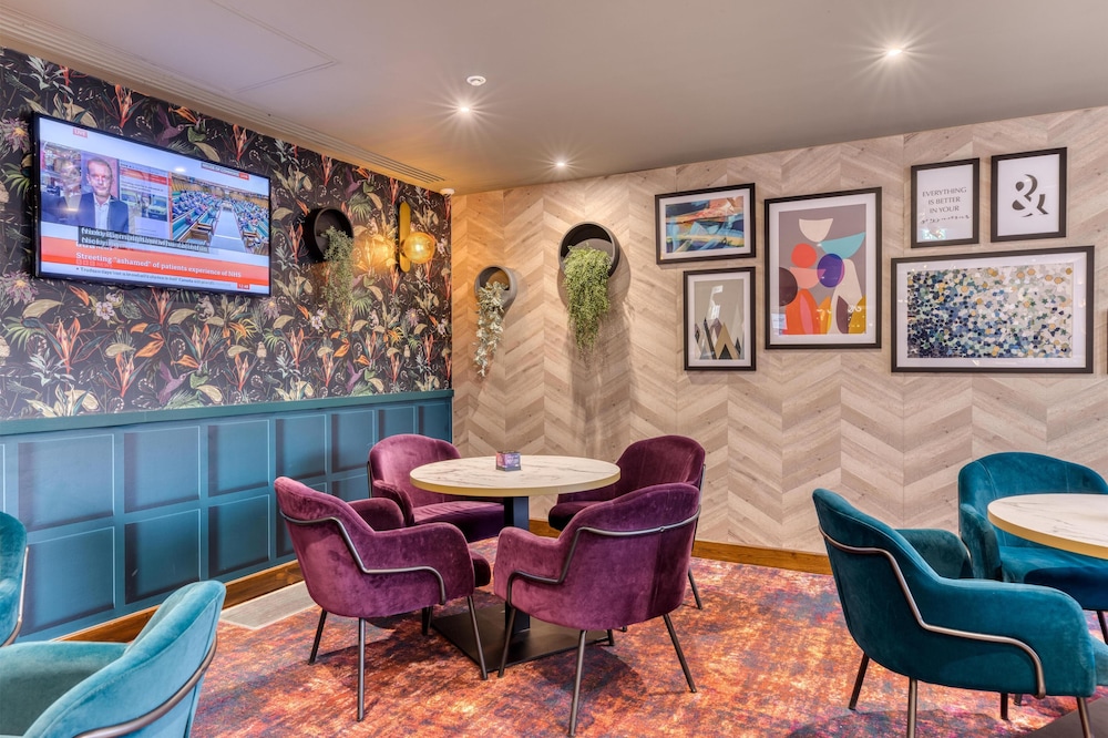 Premier Inn London St Pancras Hotel 29/55