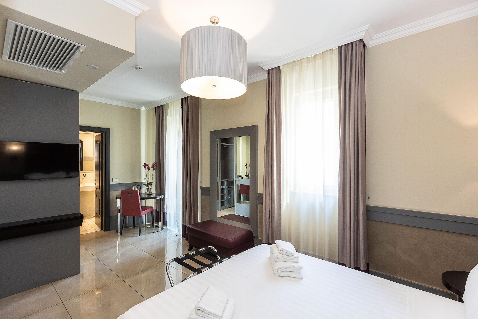 Superior, Hotel Castellino Roma 3/9