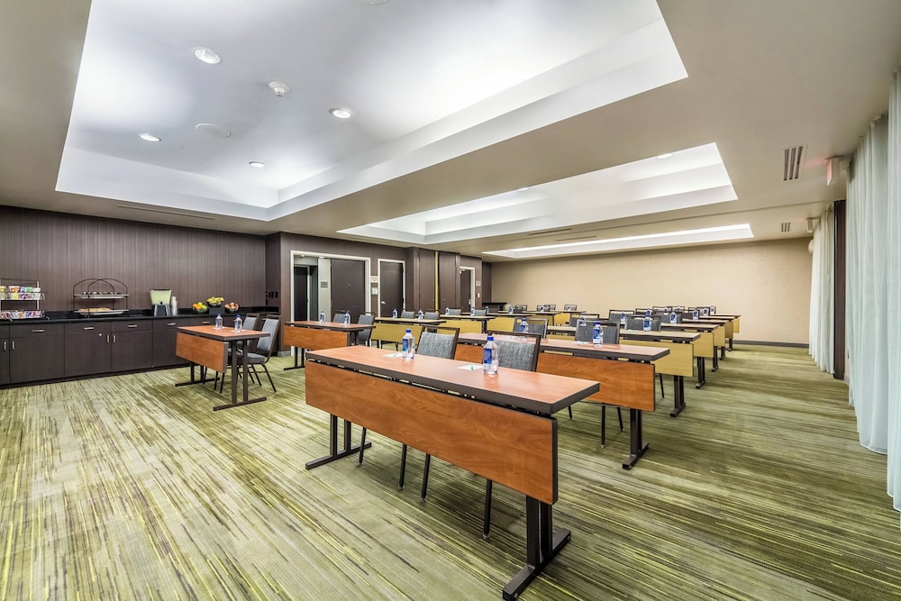 Courtyard By Marriott Dallas Dfw Airport South Irving 24/33