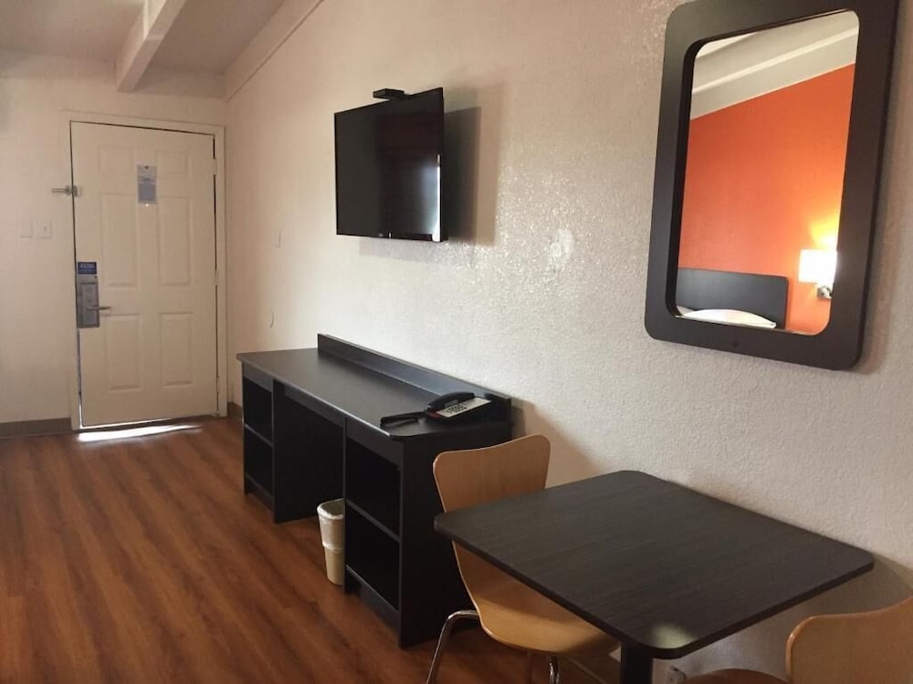 Motel6 Waco, TX 21/30