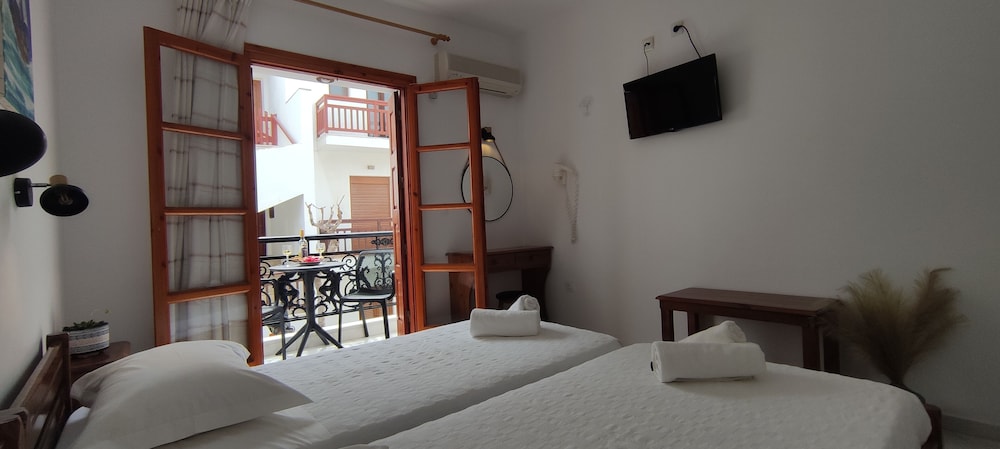 Kapetanos Rooms 22/50