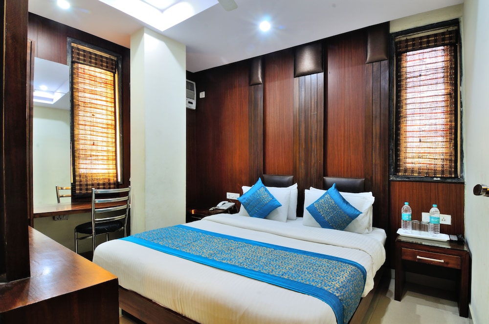 Hotel Gold Star Inn 13/36