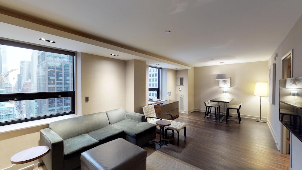 Hyatt Grand Central New York 59/88