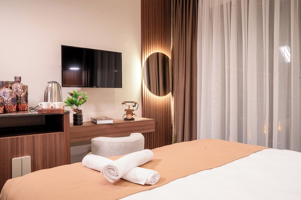 Monalisa Hotels Canakkale 10/28