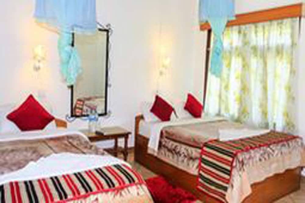 Tiger Residency Resort 8/22