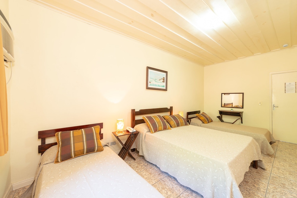 Hotel Saveiros 25/70